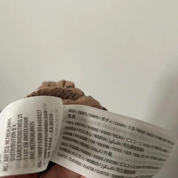 Abercrombie & Fitch Leopard Print Smocked Top  Jumpsuit NWT Size Small - Picture 8 of 8